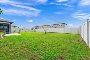 5433 Keaton Springs Dr, Lakeland, FL 33811 - Photo 5