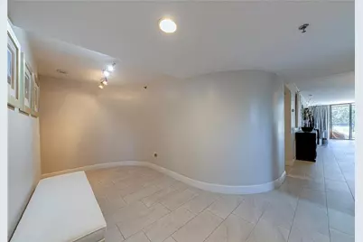 530 E Central Boulevard #306, Orlando, FL 32801 - Photo 5