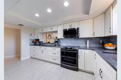 530 E Central Boulevard #306, Orlando, FL 32801 - Photo 9