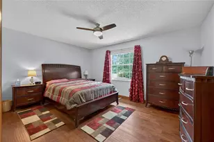 2501 Barry Dr, Deltona, FL 32725 - Photo 15