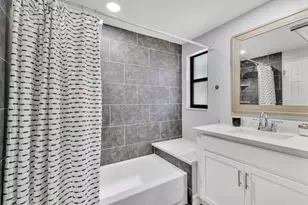 3021 Plaza Terrace Dr, Orlando, FL 32803 - Photo 19