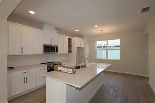 1346 Mount Royal Dr, Saint Cloud, FL 34771 - Photo 3