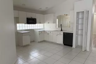 1026 Lake Davenport Blvd, Davenport, FL 33897 - Photo 7