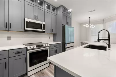 13247 Hatherton Circle, Orlando, FL 32832 - Photo 17