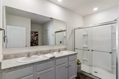 5946 Churchill Sq Way, Groveland, FL 34736 - Photo 17
