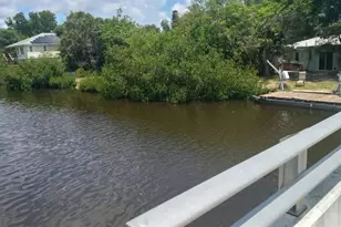 6631 Rosati Ln S, Saint Petersburg, FL 33707 - Photo 11