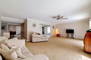 5020 The Oaks Cir, Orlando, FL 32809 - Photo 9