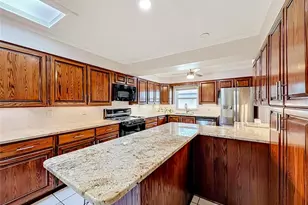 5020 The Oaks Cir, Orlando, FL 32809 - Photo 17