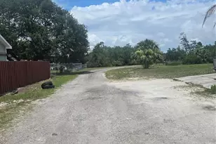 3120 Lori Ct, Deltona, FL 32738 - Photo 3