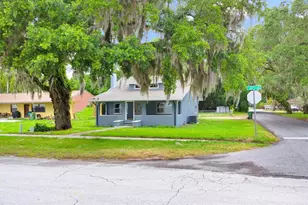 500 N 13th St, Leesburg, FL 34748 - Photo 1