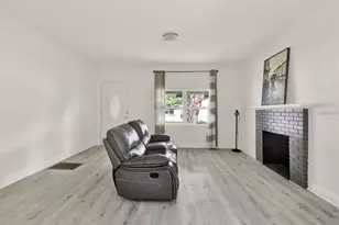 500 N 13th St, Leesburg, FL 34748 - Photo 3