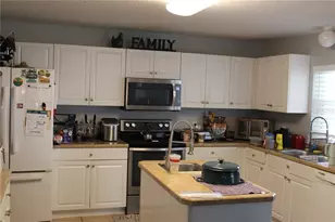 109 Cabrillo Dr, Groveland, FL 34736 - Photo 5
