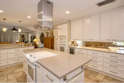 900 N Citrus Avenue, Howey in the Hills, FL 34737 - Photo 19