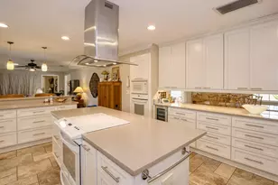 900 N Citrus Ave, Howey in the Hills, FL 34737 - Photo 19