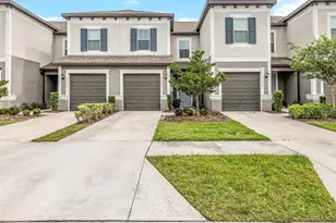 31604 Blue Passing Loop, Wesley Chapel, FL 33545 - Photo 3