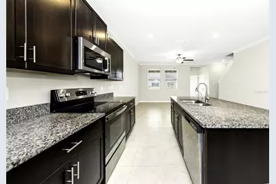31604 Blue Passing Loop, Wesley Chapel, FL 33545 - Photo 11