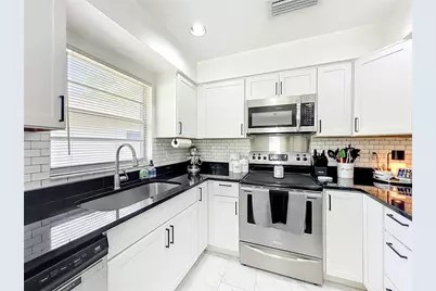 421 E Bay Avenue, Longwood, FL 32750 - Photo 13