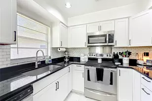 421 E Bay Ave, Longwood, FL 32750 - Photo 13