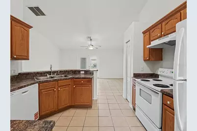 521 Eagle Court, Kissimmee, FL 34759 - Photo 7