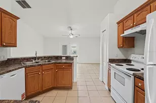 521 Eagle Ct, Kissimmee, FL 34759 - Photo 7
