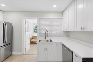 2418 2nd Ave S, Saint Petersburg, FL 33712 - Photo 37