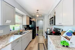 5855 Hutton Dr, Orlando, FL 32808 - Photo 5