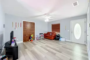5855 Hutton Dr, Orlando, FL 32808 - Photo 3
