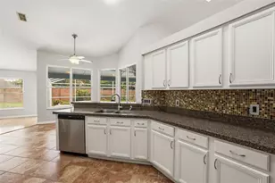 778 Lullwater Dr, Oviedo, FL 32765 - Photo 13