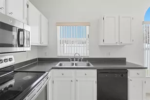 2431 Rolling Broak Dr, Orlando, FL 32837 - Photo 33