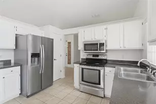2431 Rolling Broak Dr, Orlando, FL 32837 - Photo 31