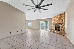 553 Mellowood Ave, Orlando, FL 32825 - Photo 5