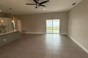 105 Zinnia Ln W, Kissimmee, FL 34759 - Photo 5