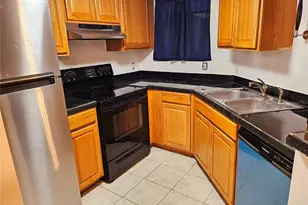 1916 Lake Atriums Cir, Orlando, FL 32839 - Photo 5