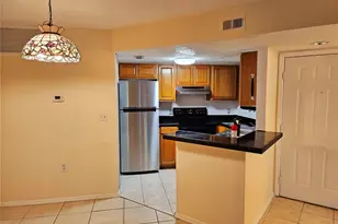 1916 Lake Atriums Cir, Orlando, FL 32839 - Photo 3