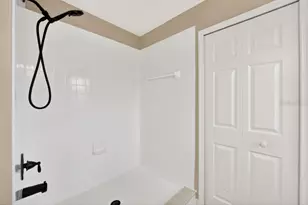 2674 Newbolt Dr, Orlando, FL 32817 - Photo 43