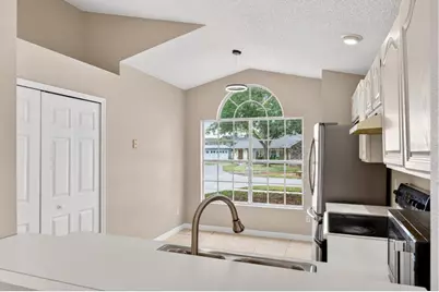 2674 Newbolt Drive, Orlando, FL 32817 - Photo 3