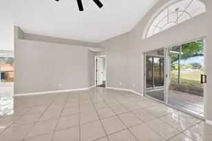 2674 Newbolt Dr, Orlando, FL 32817 - Photo 17
