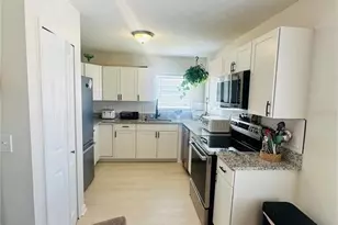 340 Edgewood Ct, Kissimmee, FL 34759 - Photo 7