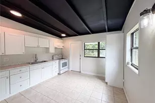 917 Golden Rule Ct N, Lakeland, FL 33803 - Photo 13