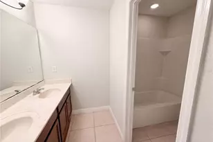4876 Grassy Knoll Dr, Tavares, FL 32778 - Photo 19