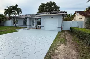 14719 SW 176 Th St, Miami, FL 33187 - Photo 3