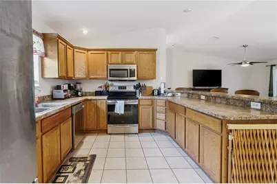 16723 SE 173rd Terrace Road, Weirsdale, FL 32195 - Photo 15