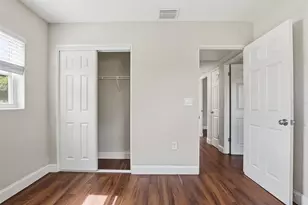 917 Kensington Dr, Orlando, FL 32808 - Photo 29