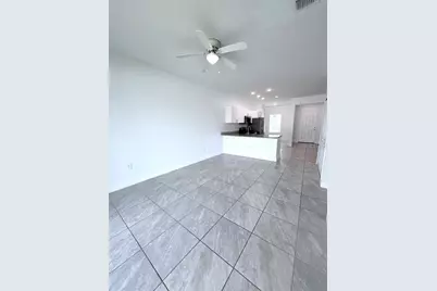 812 Glastonbury Drive, Kissimmee, FL 34758 - Photo 11