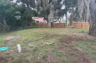 2121 Greenway Dr, Winter Haven, FL 33881 - Photo 11