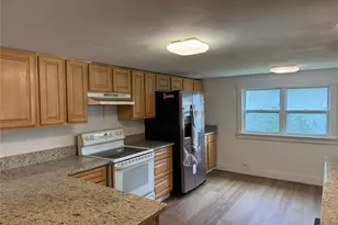 2121 Greenway Dr, Winter Haven, FL 33881 - Photo 3