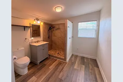 880 Emerald Dr, Mount Dora, FL 32757 - Photo 19