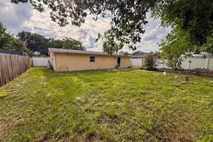 880 Emerald Dr, Mount Dora, FL 32757 - Photo 33