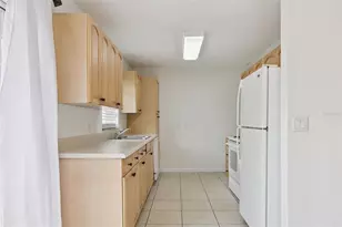 1105 N Rockingham Ave, Tavares, FL 32778 - Photo 9