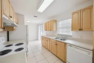 1105 N Rockingham Ave, Tavares, FL 32778 - Photo 7